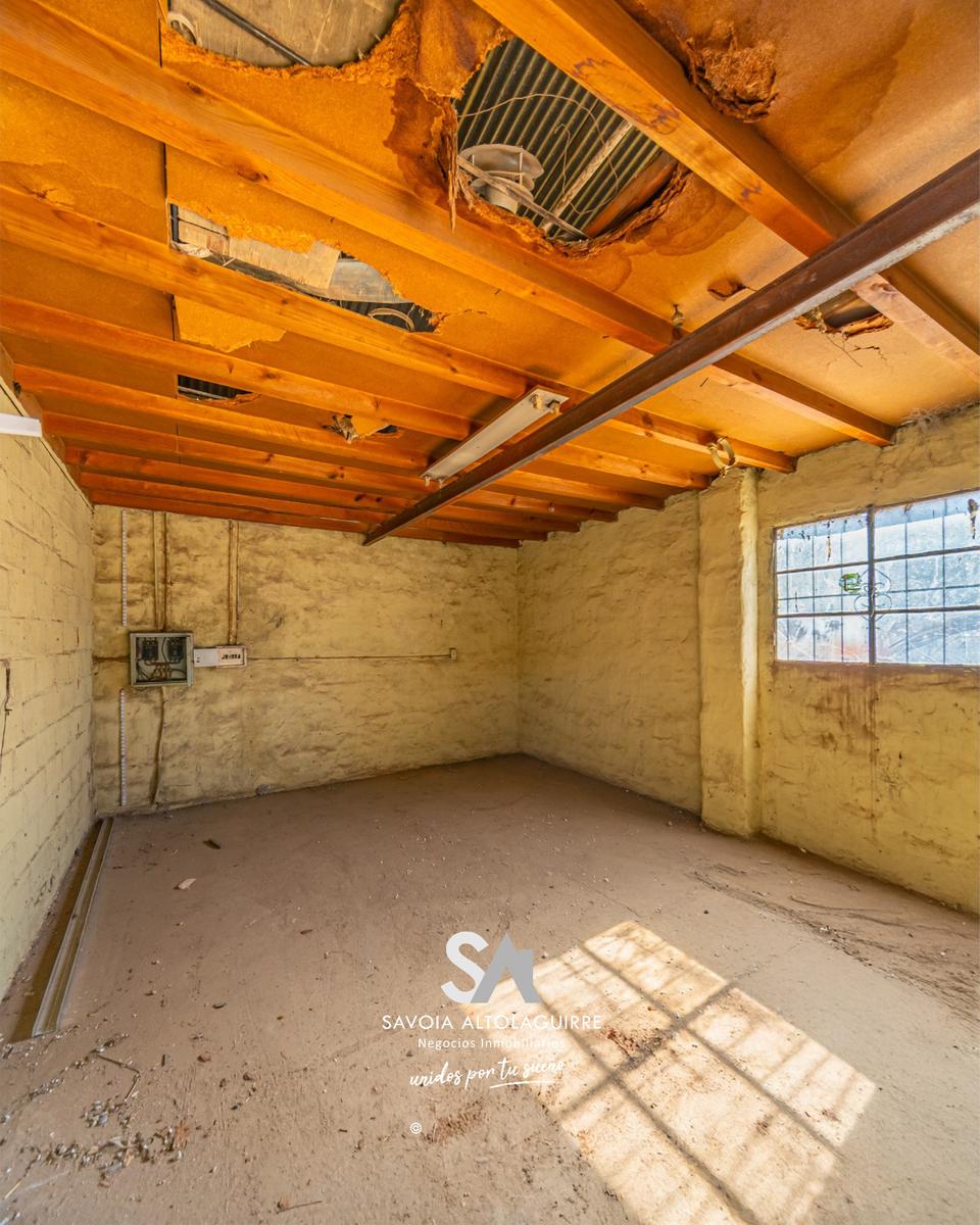 VENDE: GALPON A METROS DE AV CIRCUNVALACION - Imagen 3